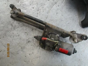 HYUNDAI GETZ TB FRONT WIPER MOTOR WITH LINKAGE MECH 981101C900 - Picture 1 of 3