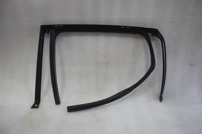 2018 2019 2020 2021 2022 2023 CADILLAC XT5 LEFT REAR DOOR WINDOW SEAL MOLDING - Image 1 of 4