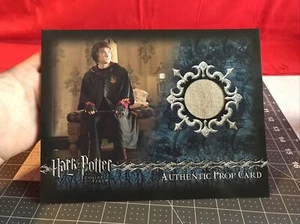 Tarjeta de utilería de gran tamaño material de tienda de primera tarea Harry Potter 2006 Artbox - Imagen 1 de 6