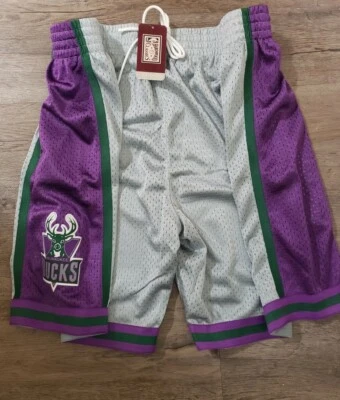 Milwaukee Bucks 1996 NBA 75th Mitchell & Ness Authentic Swingman Shorts XL - Image 1 of 4