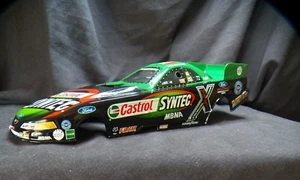 NHRA 2002 Tony Pedregon Castrol Syntex Mac Tools 1:24 Action Diecast - Picture 1 of 10