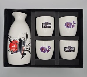 Star Wars Celebration Japan 2025 Exclusive Key Art Sake Bottle and Cup Set - Picture 1 of 3