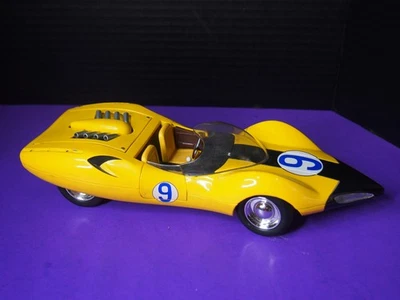 Ertl American Muscle Speed Racer Shooting Star 1:18 Scale Diecast Car Yellow #9 - Image 1 of 4