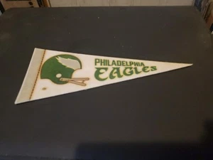 Vintage 1970s NFL Philadelphia Eagles Old Logo Mini Felt Football Pennant 9”x 4" - Picture 1 of 2