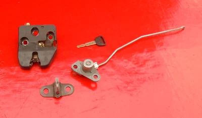 96 97 98 99 00 HONDA CIVIC TRUNK LID LOCK LATCH WITH STRIKER & KEY OEM 4DR SEDAN - Image 1 of 4