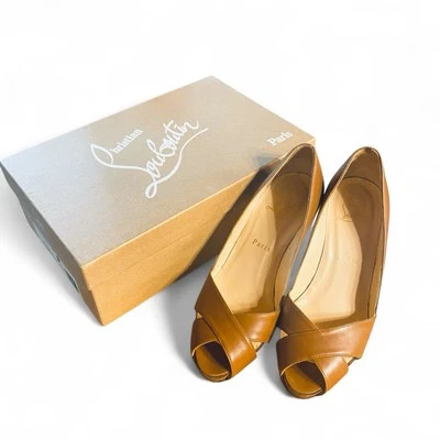 Christian Louboutin EE. UU. Duty Pagado Mujeres Tacones Camel Altura 3.1 pulgadas Talla EU36 US6 Foto 1 de 4
