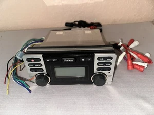 Receptor de radio estéreo Clarion CMD6 Marine FM / USB / CD / SAT (probado) - Imagen 1 de 11