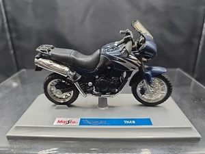 TRIUMPH TIGER 1-18 SCALE MAISTO MOTORCYCLE MODEL - Picture 1 of 10