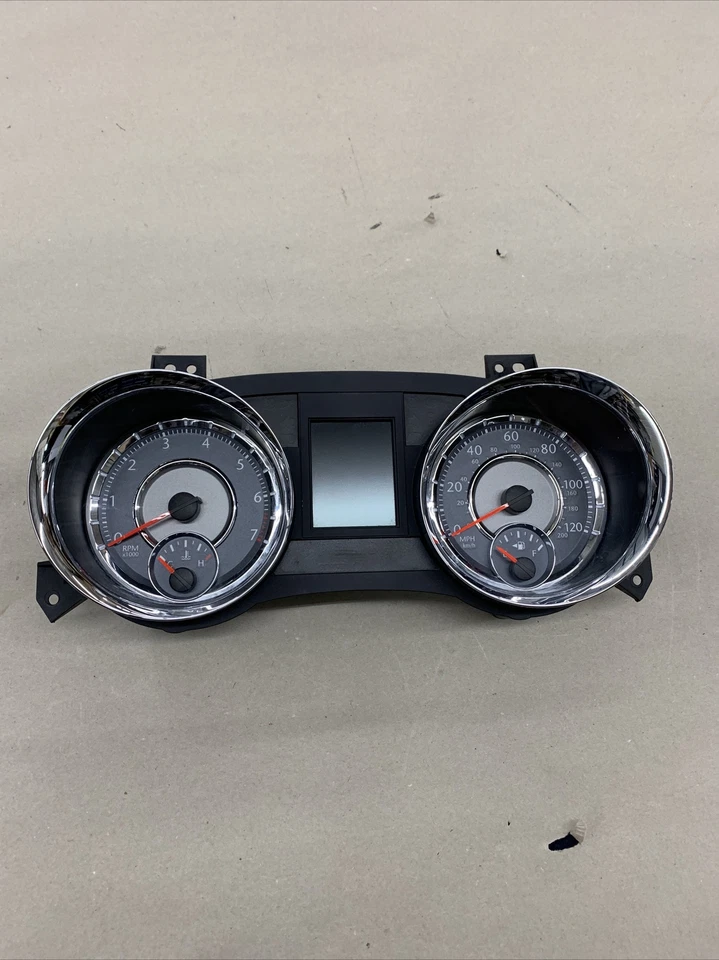 Speedometer Gauge 2011 Chrysler Town & country 120 mph w/vehicle info 219k #0513 - Изображение 1 из 4