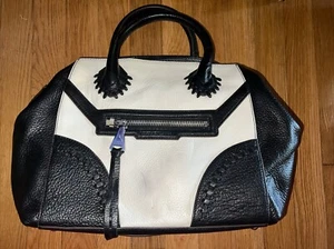 Aimee Kestenberg Pebbled Black & Cream Leather Rolled Handle Handbag Rare GUC - Picture 1 of 24