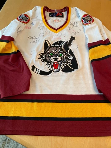 VINTAGE AHL CHICAGO WOLVES ALL OVER AUTOGRAPHS HOCKEY JERSEY MENS SZ S Cover