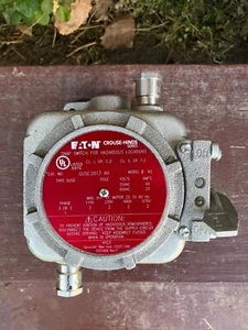 GUSC2013 AH SILVER EATON CROUSE-HINDS SERIES SNAP SWITCH FOR BLAST HAZ. LOC. - Picture 1 of 3