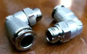 (2) 1/2" NPT-Außengewinde x 3/8" Außendurchmesser Rohr Push Connect Schwenkbogen *MC* - Bild 1 von 8