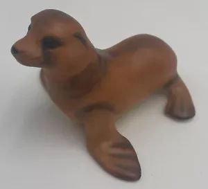 FIGURINA LEONE MARINO FOCA BAMBINO COLORE NATURALE HEREND GUILD 2012 - Foto 1 di 5