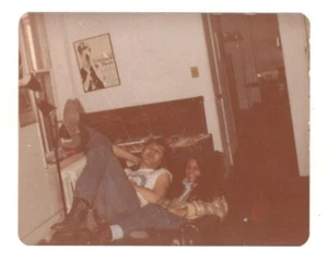 Vintage Photo Pretty Young Woman & Man Couple NYC Apartment 1980's DST96 - Picture 1 of 1