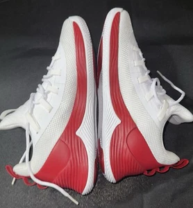 Size 8.5 - Jordan Ultra.Fly 2 Low White Gym Red - Picture 1 of 7