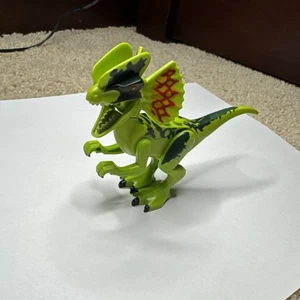 LEGO JURASSIC WORLD GREEN DILOPHOSAURUS DINOSAUR FIGURE - Picture 1 of 3