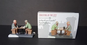 Abt. 56 Vielleicht das QUEENS Gambit? Christmas In The City Schachspieler 6009755 NEU - Bild 1 von 5