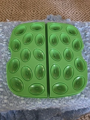 Pampered Chef #2292 Cool & Serve Two Replacement Green Deviled Egg Large Tray - Image 1 of 4