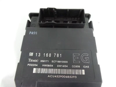 CAJA DE FUSIBLES Opel Vectra C Caravan 2004 13181983 / 13168781 - Imagen 1 de 4