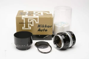 Nikon Nikkor-P Nippon Kogaku 105mm f2.5 Objektiv (Non-Ai) + Nikon 1A, Gegenlichtblende, boxed - Bild 1 von 10