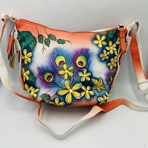 Bolso Hobo Sukriti Bolso de Mano Cartera de Coral Nuevo con Etiquetas Plumas de Pavo Pavo Flores Tropicales - Imagen 1 de 13
