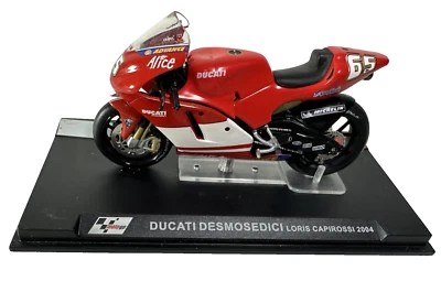 MODELLINO MOTO DIECAST DUCATI DESMOSEDICI LORIS CAPIROSSI 2004 1/24 - Immagine 1 di 4