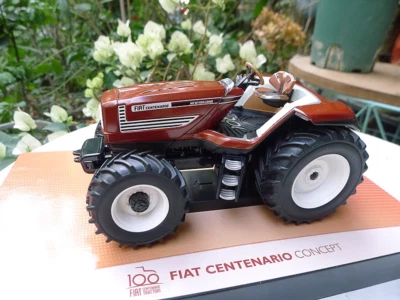 Universal Hobbies 1:32 Fiat Centenario Concept Tractor Diecast Replica UH5382 - Image 1 of 4