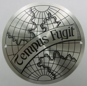 Disco de fuga emblema de metal decorativo Tempus - Imagen 1 de 1