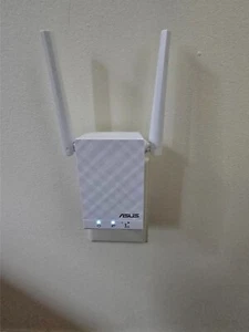 Asus RP-AC55 White Dual Band Wireless Repeater AC1200 Range Extenders For Wi-Fi - Picture 1 of 1
