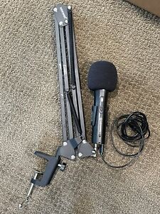 Audio-Technica ATR2100XUSB Cardioid Handheld Dynamic USB/XLR Microphone Boom Arm