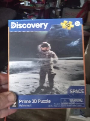 Discovery Prime 3D 50 Pieces Jigsaw Puzzle, Astronaut  - Image 1 of 2