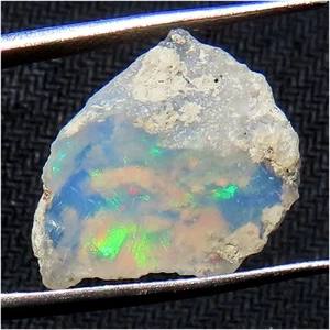 natural stunning fire ETHIOPIAN OPAL ROUGH specimen 5.70 Cts. (13x18x07 mm) g59 - Picture 1 of 7