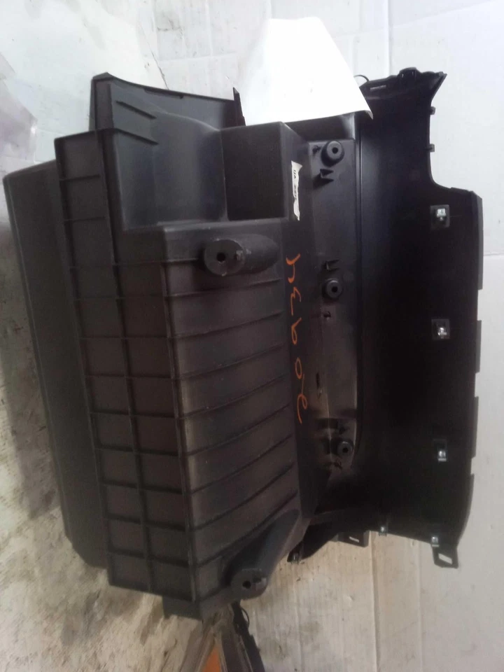 Nissan Rogue 2015 guantera plateada fabricante de equipos originales pieza usada 94.000 millas NJ25-20934-509271 Foto 1 de 4