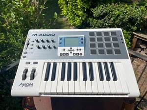M-AUDIO AXIOM AIR 25 PREMIUM DAW MUSIC KEYBOARD - Picture 1 of 7