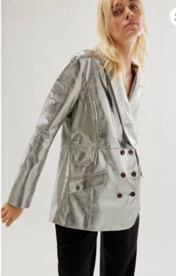 Chaqueta Blazer Free People Nicholas K Elise Metálica Volantes Recortada Plateada S Nueva con Etiquetas Foto 1 de 4