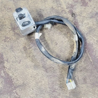 Interruptor de control izquierdo 99-13 YAMAHA XVZ 1300 TF XVZ1300 VENTURE ROYAL STAR Foto 1 de 4