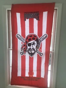 PITTSBURGH PIRATES BEACH TOWEL MLB BASEBALL BUCS NEW 52 x 27 - Picture 1 of 6