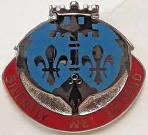US Army 204th Military Intelligence Battalion Crest 'Silently We Defend' Pin DUI - Picture 1 of 3