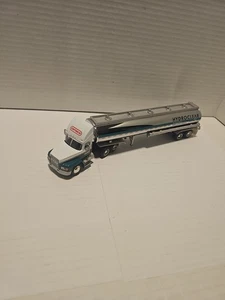 Pem precision engineered model Mack Conoco 1:64 M71908 Hydroclear. - Picture 1 of 14