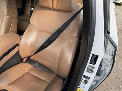 Cinturón de seguridad delantero izquierdo BMW 750i 2009-2012 negro Foto 1 de 4