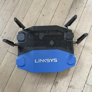 Linksys WRT1900AC, 8 Port Gigabit Switch, Unifi AP AC PRO and 50' of CAT6 Cable - Picture 1 of 5