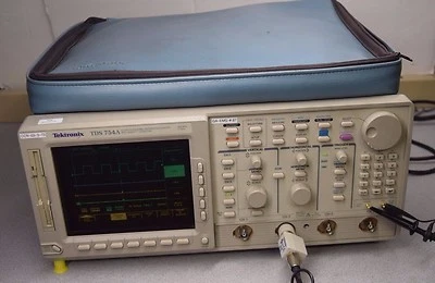 Tektronix TDS754A Digital Oscilloscope, 500MHz, 4 Channels, 2GS/s  - Image 1 of 4