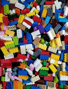 LOT OF GENUINE LEGO 50 PIECES MULTI COLORED 2x4 BUILDING BRICK - Picture 1 of 1