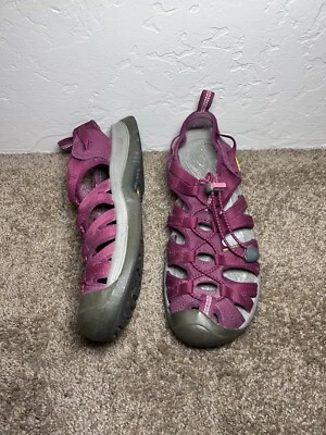 Keen Beet Red Venice H2 Sandal Waterproof Gorpcore Outdoor Shoes Size 8 Women's - Image 1 of 4