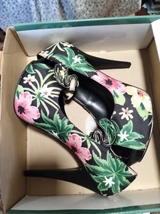 PinUp Couture Lolita-11 Black Tropical Floral Cloth Peeptoe Platform Size 11M - Picture 1 of 6