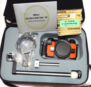 Nikon Under Water Nikonos V 35mm lens and close-up unit - Picture 1 of 12