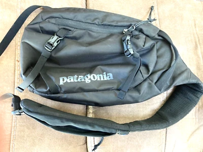 Patagonia - Atom 8L Bag / Black Sling Crossbody Backpack - Image 1 of 4
