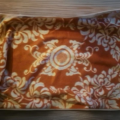 Manta reversible 100 % lana naranja y marfil marca china vintage 58"X 82" Foto 1 de 4