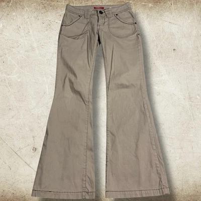Pantalones de tiro bajo acampanados de pana Unionbay vintage para mujer talla 3 (28x31) Boho Bell Foto 1 de 4